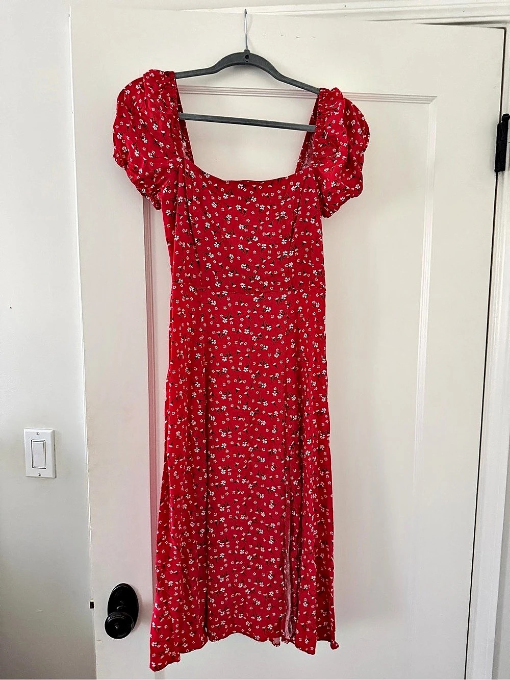 Miami For Francesca’s Floral Puff Sleeve Maxi Dress in Red Like New
